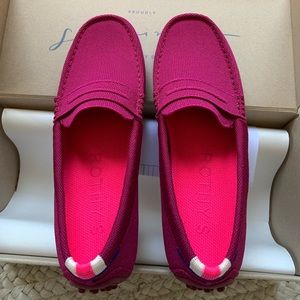 Rothy’s Driving Loafer Raspberry size 7.5